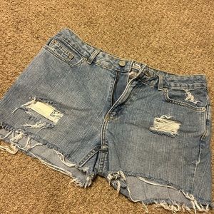 Cut off jean shorts
